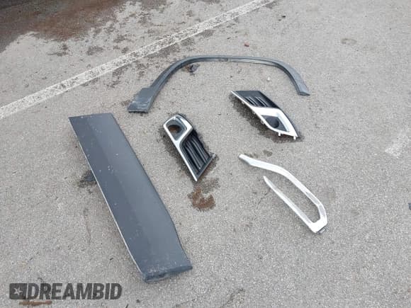 ✅ 2018 GMC Acadia SLT • VIN: 1GKKNMLS5JZ174906 • Lot: 42436700. Listed on IAAI with 178,261 mi. Free auction sales archive from the USA and detailed vehicle history report at DreamBid. Image 12.