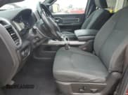 ✅ 2019 Ram 2500 Big Horn • VIN: 3C6UR5MJ8KG679609 • Lot: 66954345. Wystawiony na Copart z przebiegiem 122 577 mil. Bezpłatny archiwum sprzedaży aukcyjnych z USA i szczegółowy raport historii pojazdu na DreamBid. Zdjęcie 7.