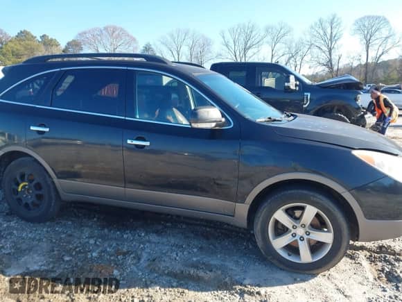 2008 Hyundai Veracruz GLS с VIN KM8NU13C58U061883, выставлен на аукционе IAAI как лот 41508777 с пробегом 261 428 миль миль и . История ставок и продаж доступна на DreamBid. Изображение 6.