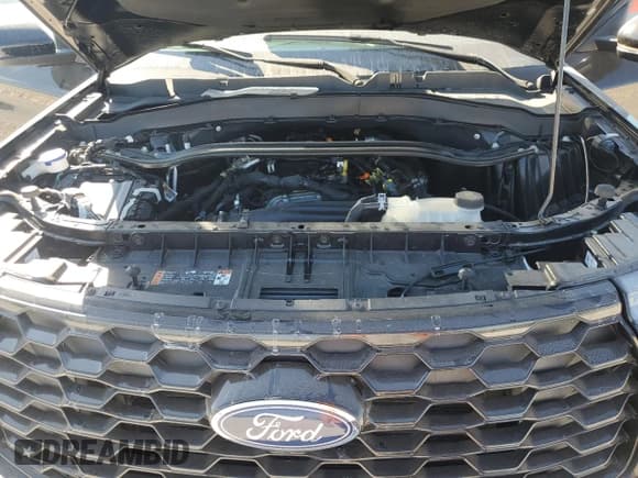 ✅ 2025 Ford Explorer ST-Line • VIN: 1FMUK8KHXSGB37949 • Lot: 84734655. Wystawiony na Copart z przebiegiem 15 937 mil. Bezpłatny archiwum sprzedaży aukcyjnych z USA i szczegółowy raport historii pojazdu na DreamBid. Zdjęcie 12.