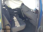 ✅ 2018 Chevrolet Silverado 1500 LT • VIN: 3GCPCREC7JG356648 • Lot: 43140800. Wystawiony na IAAI z przebiegiem Nie podano. Bezpłatny archiwum sprzedaży aukcyjnych z USA i szczegółowy raport historii pojazdu na DreamBid. Zdjęcie 8.