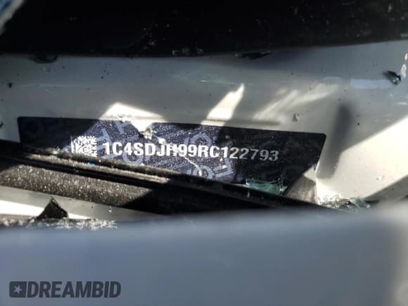 ✅ 2024 Dodge Durango SRT Hellcat Premium • VIN: 1C4SDJH99RC122793 • Лот: 85869665. Опубликован ранее на Copart с пробегом Не указан. Бесплатный доступ к архиву аукционных продаж из США и подробный отчёт об истории автомобиля на DreamBid. Изображение 13.