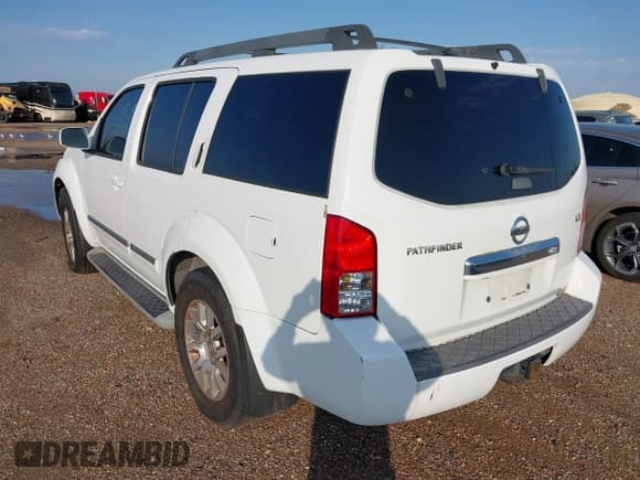 ✅ 2010 Nissan Pathfinder SE • VIN: 5N1AR1NN3AC626397 • Lot: 43758943. Wystawiony na IAAI z przebiegiem 115 380 mil. Bezpłatny archiwum sprzedaży aukcyjnych z USA i szczegółowy raport historii pojazdu na DreamBid. Zdjęcie 3.