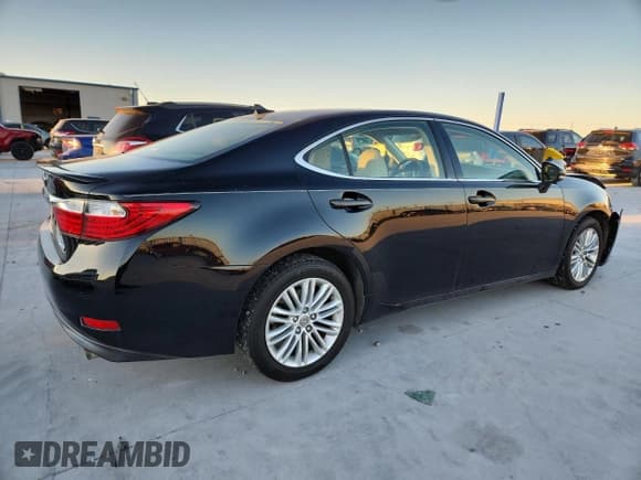 ✅ 2013 Lexus ES 250 • VIN: JTHBK1GGXD2067001 • Лот: 87378655. Опубликован ранее на Copart с пробегом 118 114 миль. Бесплатный доступ к архиву аукционных продаж из США и подробный отчёт об истории автомобиля на DreamBid. Изображение 3.