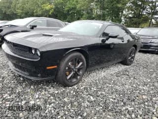 ✅ 2023 Dodge Challenger SXT • VIN: 2C3CDZGG9PH522158 • Lot: 69749595. Wystawiony na Copart z przebiegiem 32 904 mil. Bezpłatny archiwum sprzedaży aukcyjnych z USA i szczegółowy raport historii pojazdu na DreamBid. Zdjęcie 1.