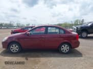 ✅ 2011 Hyundai Accent GLS • VIN: KMHCN4AC6BU599816 • Лот: 42149916. Опубликован ранее на IAAI с пробегом 99 766 миль. Бесплатный доступ к архиву аукционных продаж из США и подробный отчёт об истории автомобиля на DreamBid. Изображение 14.