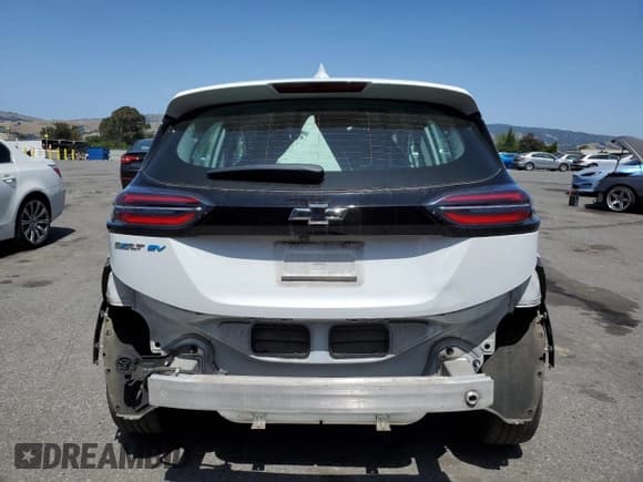 ✅ 2023 Chevrolet Bolt EV 1LT • VIN: 1G1FW6S05P4121420 • Lot: 56086884. Wystawiony na Copart z przebiegiem 80 850 mil. Bezpłatny archiwum sprzedaży aukcyjnych z USA i szczegółowy raport historii pojazdu na DreamBid. Zdjęcie 6.