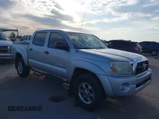 ✅ 2011 Toyota Tacoma • VIN: 5TFLU4EN2BX019852 • Lot: 43399078. Listed on IAAI with 345,893 mi. Free auction sales archive from the USA and detailed vehicle history report at DreamBid. Image 1.