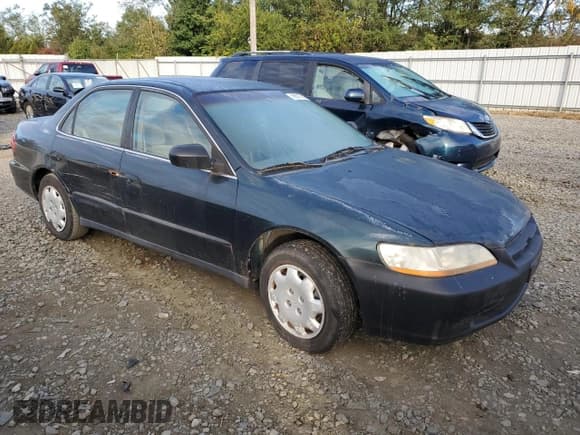 ✅ 1999 Honda Accord LX • VIN: 1HGCG6650XA106100 • Лот: 86077005. Опубликован ранее на Copart с пробегом 95 958 миль. Бесплатный доступ к архиву аукционных продаж из США и подробный отчёт об истории автомобиля на DreamBid. Изображение 4.