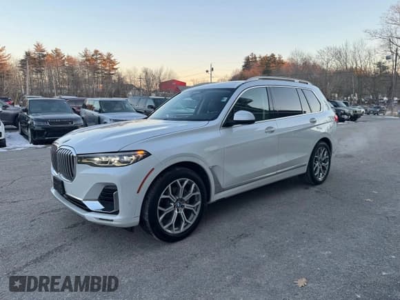 ✅ 2020 BMW X7 xDrive40i • VIN: 5UXCW2C05L9A03397 • Lot: 42877485. Wystawiony na Copart z przebiegiem 141 656 mil. Bezpłatny archiwum sprzedaży aukcyjnych z USA i szczegółowy raport historii pojazdu na DreamBid. Zdjęcie 2.