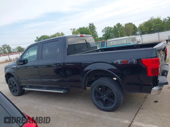 ✅ 2020 Ford F-150 XL • VIN: 1FTFW1E42LKD03137 • Lot: 43259775. Wystawiony na IAAI z przebiegiem 98 776 mil. Bezpłatny archiwum sprzedaży aukcyjnych z USA i szczegółowy raport historii pojazdu na DreamBid. Zdjęcie 14.