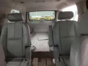 ✅ 2007 Chevrolet Suburban LT • VIN: 1GNFK16327J363861 • Lot: 75894924. Wystawiony na Copart z przebiegiem 199 469 mil. Bezpłatny archiwum sprzedaży aukcyjnych z USA i szczegółowy raport historii pojazdu na DreamBid. Zdjęcie 10.