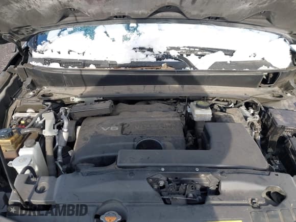 ✅ 2019 Nissan Pathfinder SV • VIN: 5N1DR2MM9KC652760 • Lot: 43879616. Wystawiony na IAAI z przebiegiem 102 389 mil. Bezpłatny archiwum sprzedaży aukcyjnych z USA i szczegółowy raport historii pojazdu na DreamBid. Zdjęcie 10.