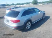 ✅ 2015 Audi allroad A4 Premium Plus • VIN: WA1UFAFL3FA019307 • Лот: 42735485. Опубликован ранее на IAAI с пробегом 126 644 миль. Бесплатный доступ к архиву аукционных продаж из США и подробный отчёт об истории автомобиля на DreamBid. Изображение 4.