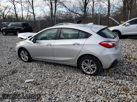 ✅ 2019 Chevrolet Cruze LT • VIN: 3G1BE6SM5KS528053 • Lot: 69807302. Listed on Copart with 66,646 mi. Free auction sales archive from the USA and detailed vehicle history report at DreamBid. Image 2.