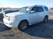 ✅ 2007 Toyota Sequoia Limited • VIN: 5TDBT48A17S281592 • Лот: 43610924. Опубликован ранее на IAAI с пробегом 231 229 миль. Бесплатный доступ к архиву аукционных продаж из США и подробный отчёт об истории автомобиля на DreamBid. Изображение 2.