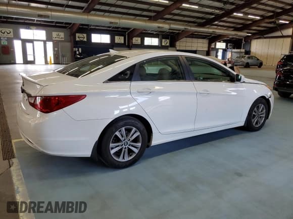 ✅ 2013 Hyundai Sonata GLS • VIN: 5NPEB4AC2DH597404 • Lot: 71797764. Listed on Copart with 92,149 mi. Free auction sales archive from the USA and detailed vehicle history report at DreamBid. Image 3.