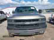 2002 Chevrolet Silverado 2500HD LS с VIN 1GCHK29U82E137708, выставлен на аукционе IAAI как лот 43339910 с пробегом 261 256 миль миль и . История ставок и продаж доступна на DreamBid. Изображение 13.