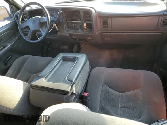 ✅ 2005 Chevrolet Silverado 1500 Z71 • VIN: 1GCEK19B55Z258124 • Lot: 74917894. Listed on Copart with 263,268 mi. Free auction sales archive from the USA and detailed vehicle history report at DreamBid. Image 8.