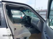 ✅ 1999 Ford Explorer XLT • VIN: 1FMZU32E9XZB70428 • Лот: 42697066. Опубликован ранее на IAAI с пробегом 183 745 миль. Бесплатный доступ к архиву аукционных продаж из США и подробный отчёт об истории автомобиля на DreamBid. Изображение 5.