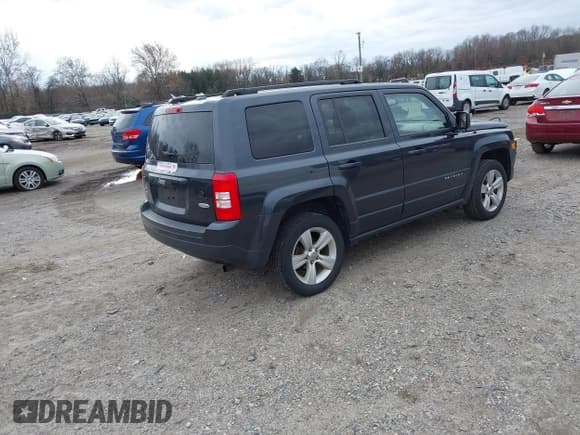 ✅ 2014 Jeep Patriot Latitude • VIN: 1C4NJRFB0ED820563 • Лот: 43799265. Опубликован ранее на IAAI с пробегом 180 538 миль. Бесплатный доступ к архиву аукционных продаж из США и подробный отчёт об истории автомобиля на DreamBid. Изображение 4.