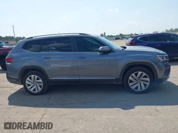 ✅ 2021 Volkswagen Atlas SEL • VIN: 1V2ER2CA1MC531433 • Lot: 43347185. Wystawiony na IAAI z przebiegiem 56 705 mil. Bezpłatny archiwum sprzedaży aukcyjnych z USA i szczegółowy raport historii pojazdu na DreamBid. Zdjęcie 13.