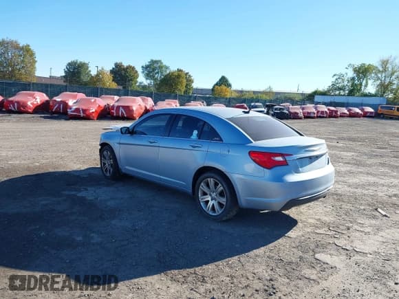 ✅ 2012 Chrysler 200 Touring • VIN: 1C3CCBBB4CN299051 • Lot: 43461980. Wystawiony na IAAI z przebiegiem 128 365 mil. Bezpłatny archiwum sprzedaży aukcyjnych z USA i szczegółowy raport historii pojazdu na DreamBid. Zdjęcie 3.