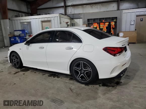 ✅ 2020 Mercedes-Benz A 35 AMG • VIN: W1K3G5BB8LJ204067 • Lot: 89691135. Wystawiony na Copart z przebiegiem 67 750 mil. Bezpłatny archiwum sprzedaży aukcyjnych z USA i szczegółowy raport historii pojazdu na DreamBid. Zdjęcie 2.