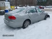 ✅ 2012 Volkswagen Passat S • VIN: 1VWAP7A35CC053276 • Lot: 43779958. Wystawiony na IAAI z przebiegiem 167 406 mil. Bezpłatny archiwum sprzedaży aukcyjnych z USA i szczegółowy raport historii pojazdu na DreamBid. Zdjęcie 4.