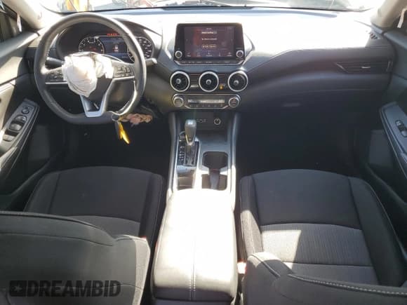 ✅ 2021 Nissan Sentra SV • VIN: 3N1AB8CVXMY259520 • Lot: 82687605. Wystawiony na Copart z przebiegiem 19 495 mil. Bezpłatny archiwum sprzedaży aukcyjnych z USA i szczegółowy raport historii pojazdu na DreamBid. Zdjęcie 8.