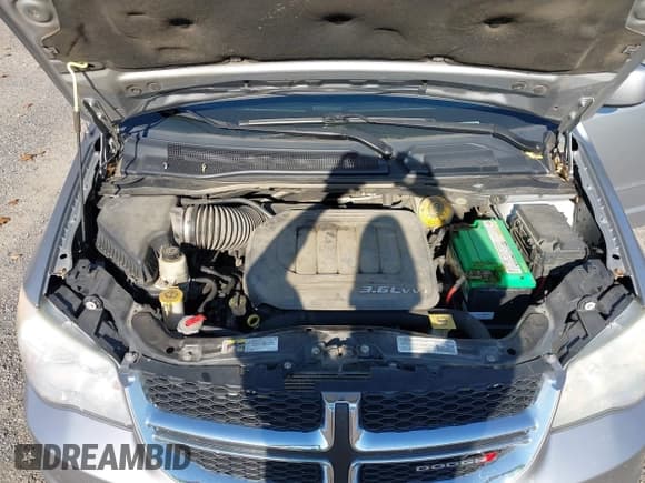 ✅ 2014 Dodge Grand Caravan SXT • VIN: 2C4RDGCG7ER321429 • Lot: 43636691. Wystawiony na IAAI z przebiegiem 201 819 mil. Bezpłatny archiwum sprzedaży aukcyjnych z USA i szczegółowy raport historii pojazdu na DreamBid. Zdjęcie 10.