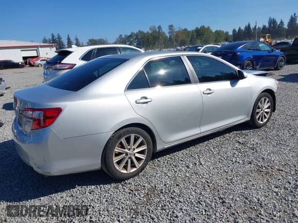 2013 Toyota Camry L с VIN 4T4BF1FK2DR317560, выставлен на аукционе IAAI как лот 43256662 с пробегом 173 939 миль миль и . История ставок и продаж доступна на DreamBid. Изображение 4.