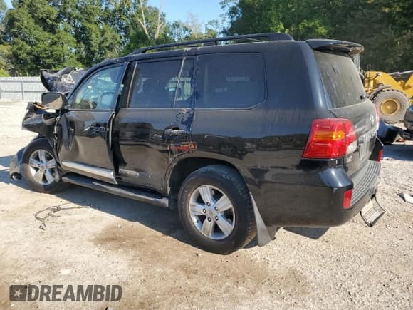 ✅ 2015 Toyota Land Cruiser • VIN: JTMHY7AJ8F4033955 • Lot: 72681504. Listed on Copart with Not provided. Free auction sales archive from the USA and detailed vehicle history report at DreamBid. Image 2.