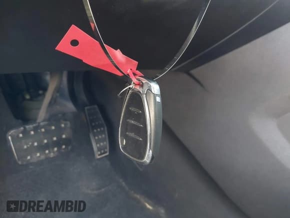 ✅ 2019 Chevrolet Traverse LT Cloth • VIN: 1GNERGKW4KJ220025 • Lot: 43309615. Wystawiony na IAAI z przebiegiem 149 148 mil. Bezpłatny archiwum sprzedaży aukcyjnych z USA i szczegółowy raport historii pojazdu na DreamBid. Zdjęcie 11.