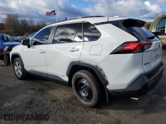 ✅ 2021 Toyota RAV4 Hybrid XLE • VIN: JTMRWRFV5MD132070 • Lot: 85408385. Wystawiony na Copart z przebiegiem 104 651 mil. Bezpłatny archiwum sprzedaży aukcyjnych z USA i szczegółowy raport historii pojazdu na DreamBid. Zdjęcie 2.