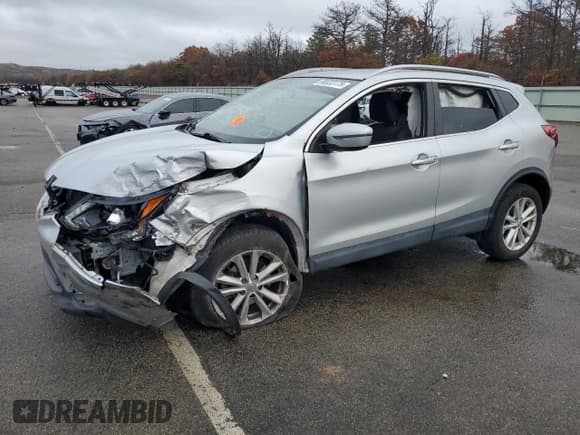 ✅ 2017 Nissan Rogue SL • VIN: JN1BJ1CR8HW118332 • Lot: 90533175. Listed on Copart with 76,244 mi. Free auction sales archive from the USA and detailed vehicle history report at DreamBid. Image 1.