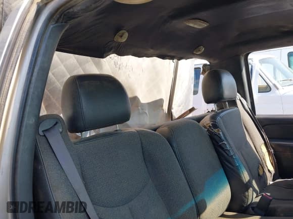 ✅ 2005 Chevrolet Silverado 2500HD Work Truck • VIN: 1GCHC24U15E252823 • Лот: 43307579. Опубликован ранее на IAAI с пробегом Не указан. Бесплатный доступ к архиву аукционных продаж из США и подробный отчёт об истории автомобиля на DreamBid. Изображение 8.