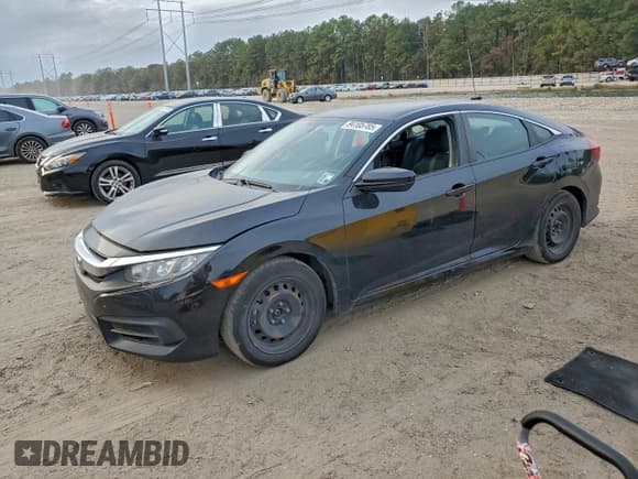 ✅ 2018 Honda Civic LX • VIN: 19XFC2F51JE041102 • Lot: 94105785. Wystawiony na Copart z przebiegiem 83 516 mil. Bezpłatny archiwum sprzedaży aukcyjnych z USA i szczegółowy raport historii pojazdu na DreamBid. Zdjęcie 1.