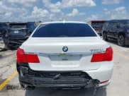 ✅ 2012 BMW 7 Series 750Li • VIN: WBAKB8C54CC964576 • Lot: 42499443. Wystawiony na IAAI z przebiegiem 78 728 mil. Bezpłatny archiwum sprzedaży aukcyjnych z USA i szczegółowy raport historii pojazdu na DreamBid. Zdjęcie 17.