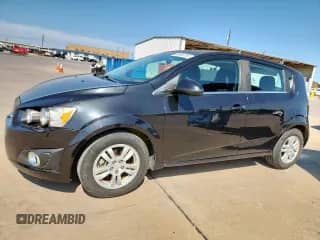 2015 Chevrolet Sonic LT with VIN 1G1JC6SB0F4157826, listed as a Copart auction lot 69549785 with 101,463 mi miles and Clean title. Bid and sale history available at DreamBid. Image 1.