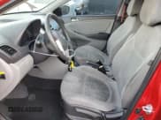 ✅ 2015 Hyundai Accent GLS • VIN: KMHCT4AE9FU864208 • Lot: 90908765. Wystawiony na Copart z przebiegiem 196 130 mil. Bezpłatny archiwum sprzedaży aukcyjnych z USA i szczegółowy raport historii pojazdu na DreamBid. Zdjęcie 7.