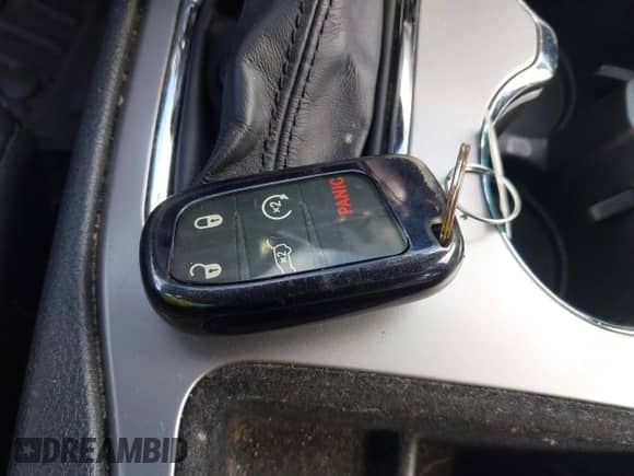 2021 Jeep Grand Cherokee 80th Anniversary with VIN 1C4RJEBG8MC636293, listed as a IAAI auction lot 42898455 with 82,338 mi miles and . Bid and sale history available at DreamBid. Image 11.