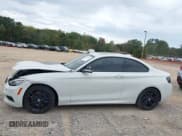 ✅ 2016 BMW 2 Series M235i xDrive • VIN: WBA1J9C59GV696364 • Lot: 43380460. Wystawiony na IAAI z przebiegiem 56 121 mil. Bezpłatny archiwum sprzedaży aukcyjnych z USA i szczegółowy raport historii pojazdu na DreamBid. Zdjęcie 14.