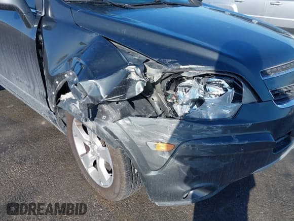 ✅ 2015 Chevrolet Captiva Sport LT • VIN: 3GNAL3EK7FS530496 • Lot: 41470406. Wystawiony na IAAI z przebiegiem 132 142 mil. Bezpłatny archiwum sprzedaży aukcyjnych z USA i szczegółowy raport historii pojazdu na DreamBid. Zdjęcie 6.