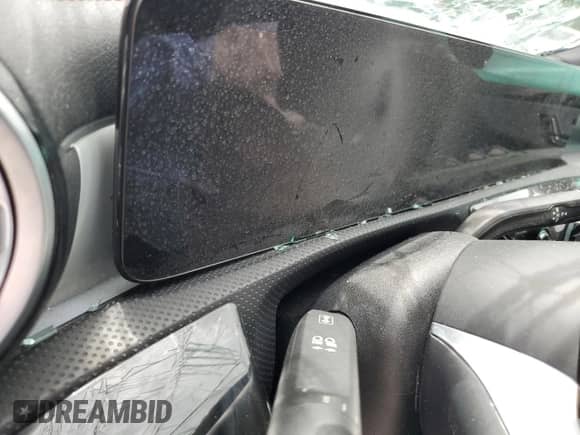 2024 Mercedes-Benz CLA 250 с VIN W1K5J4GB1RN471081, выставлен на аукционе Copart как лот 68172935 с пробегом Не указан миль и Списание • Salvage title. История ставок и продаж доступна на DreamBid. Изображение 9.