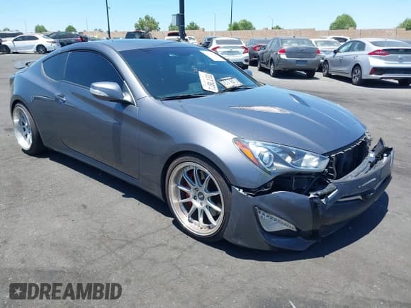 ✅ 2014 Hyundai Genesis Coupe Ultimate • VIN: KMHHU6KJ9EU120827 • Lot: 42630084. Wystawiony na IAAI z przebiegiem 118 614 mil. Bezpłatny archiwum sprzedaży aukcyjnych z USA i szczegółowy raport historii pojazdu na DreamBid. Zdjęcie 14.