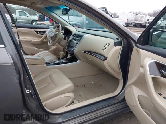 ✅ 2013 Nissan Altima SL • VIN: 1N4AL3AP6DN570477 • Lot: 43699005. Listed on IAAI with 158,078 mi. Free auction sales archive from the USA and detailed vehicle history report at DreamBid. Image 5.