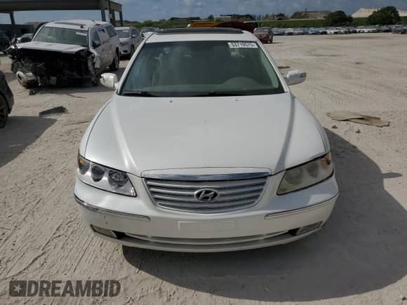 2008 Hyundai Azera Limited z VIN KMHFC46F48A290555, wystawiony jako Copart lot #53719575 z przebiegiem 100 722 mil mil oraz Szkoda całkowita • Salvage title. Historia ofert i sprzedaży dostępna na DreamBid. Obrazek 5.