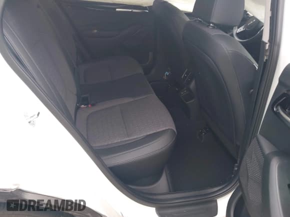 ✅ 2025 Kia Seltos S • VIN: KNDEU2AA5S7721552 • Lot: 43272253. Listed on IAAI with 5,461 mi. Free auction sales archive from the USA and detailed vehicle history report at DreamBid. Image 8.