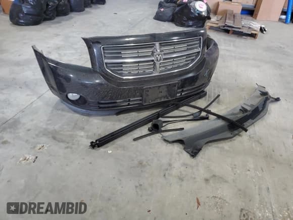 ✅ 2011 Dodge Caliber Heat • VIN: 1B3CB5HA6BD116141 • Лот: 78962814. Опубликован ранее на Copart с пробегом 193 511 миль. Бесплатный доступ к архиву аукционных продаж из США и подробный отчёт об истории автомобиля на DreamBid. Изображение 12.